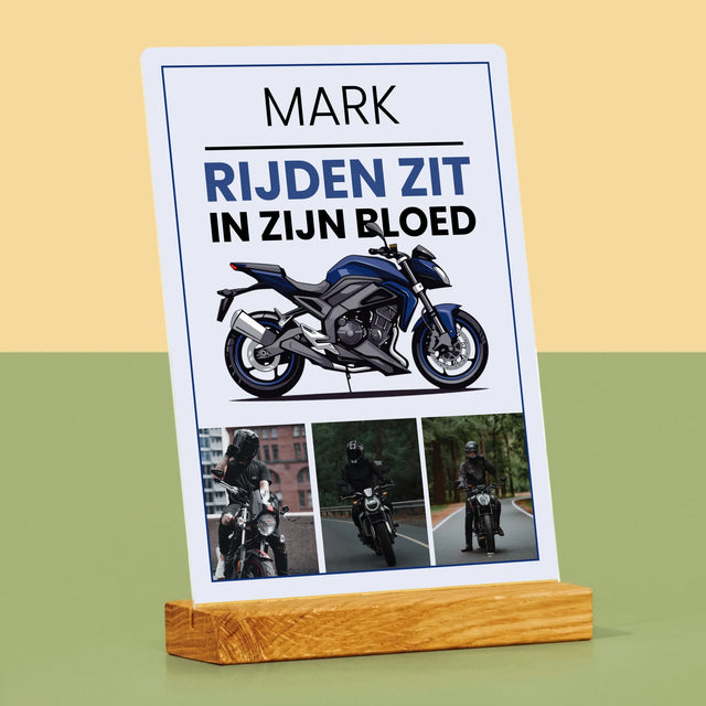 Fotocollage: Rijden Zit In Zijn Bloed - Afdruk Op Acrylglas (Verticaal)