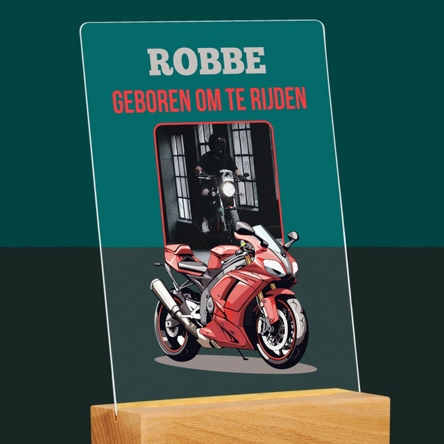 Foto En Handtekening: Geboren Om Te Rijden - Afdruk Op Acrylglas (Verticaal)