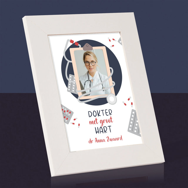 Foto En Handtekening: Dokter Met Groot Hart - Fotokader (Horziontaal)
