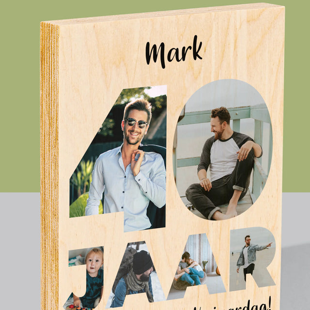 Woord Van Foto'S: 40 Jaar - Afdruk Op Hout (Verticaal)