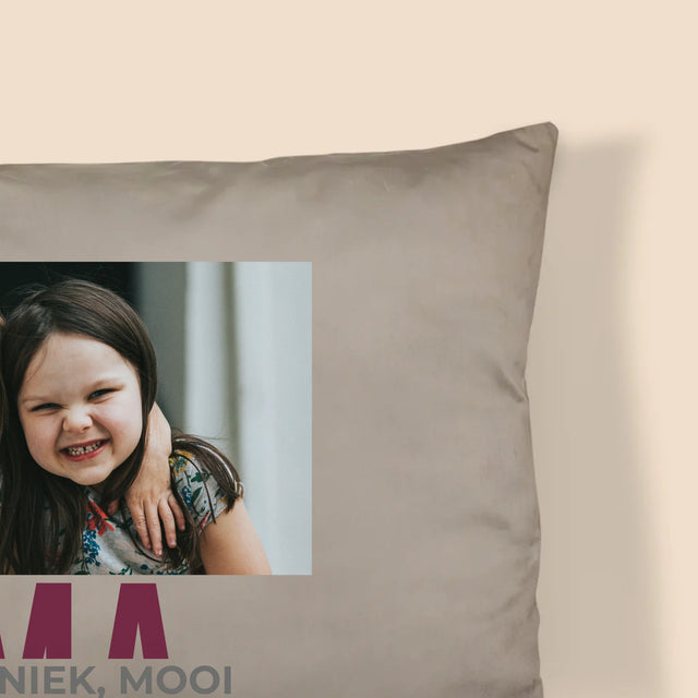 Fotocollage: Kenmerken Oma - Kussen (Monogram)