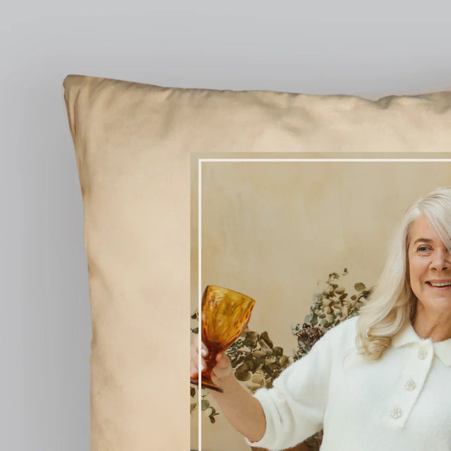 Foto En Handtekening: Ik Hoef Niets Te Doen! Gepensioneerde - Kussen (Monogram)