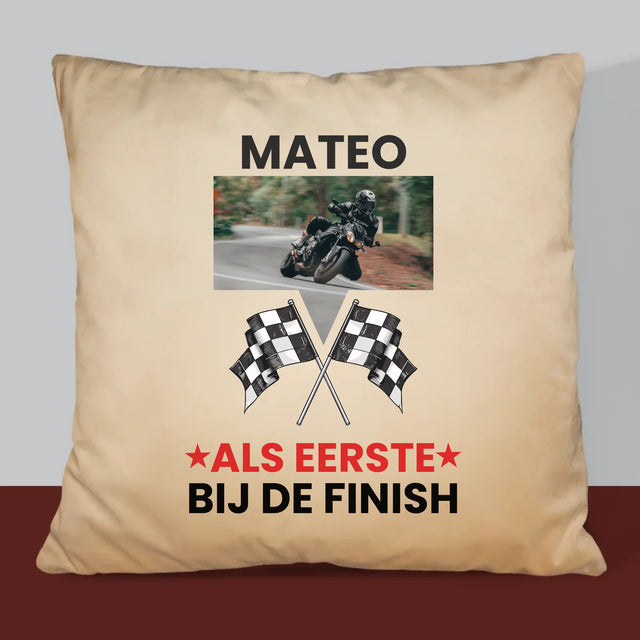 Foto En Handtekening: Als Eerste Bij De Finish - Kussen (Monogram)