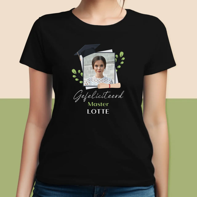 Foto En Handtekening: Gefeliciteerd, Master - T-Shirt Voor Dames
