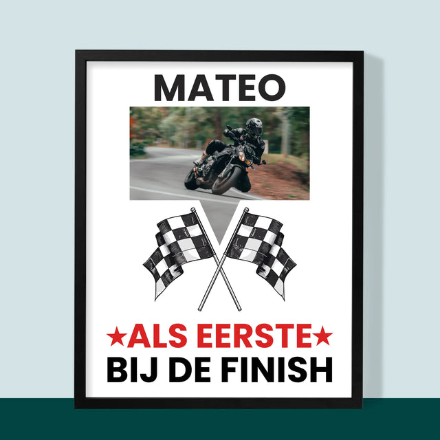 Foto En Handtekening: Als Eerste Bij De Finish - Afdruk Met Frame 30X40 (Verticaal)