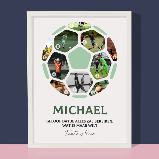 Fotocollage: Fotocollage Voetbal - Afdruk Met Frame 30X40 (Verticaal)