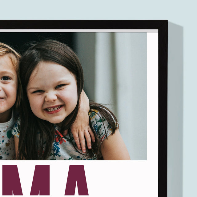 Fotocollage: Kenmerken Oma - Afdruk Met Frame 30X40 (Verticaal)