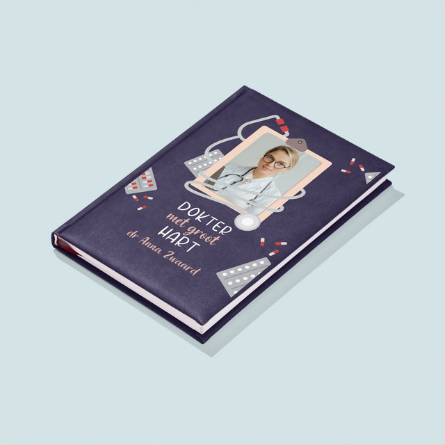 Foto En Handtekening: Dokter Met Groot Hart - Notitieboek