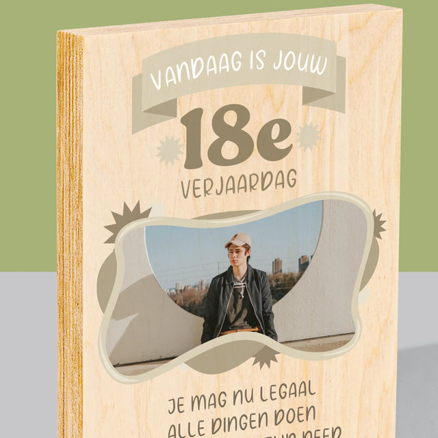 Foto En Handtekening: Legale Verjaardag - Afdruk Op Hout (Verticaal)