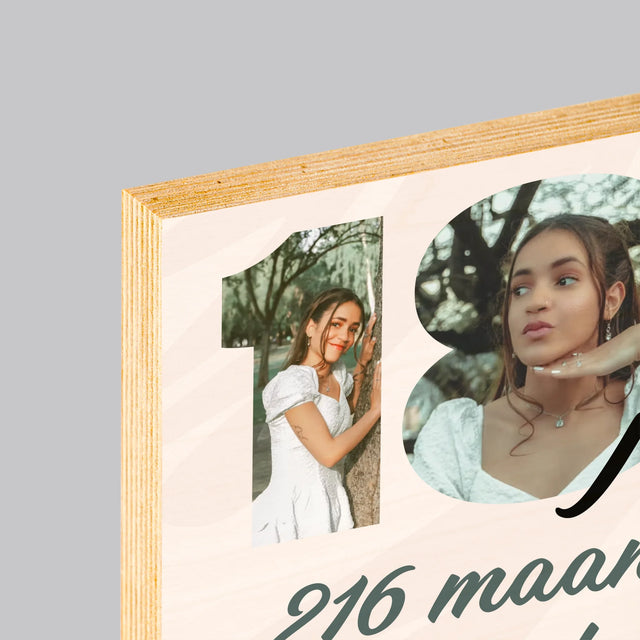 Woord Van Foto'S: 18 Jaar Aftellen - Afdruk Op Hout (Verticaal)