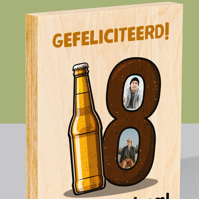 Fotocollage: 18 Pintje - Afdruk Op Hout (Verticaal)