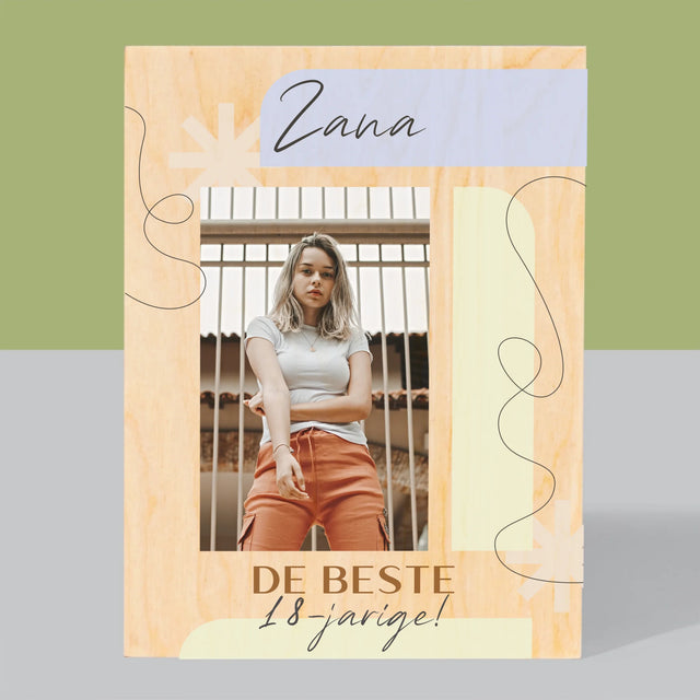 Foto En Handtekening: De Beste 18-Jarige - Afdruk Op Hout (Verticaal)