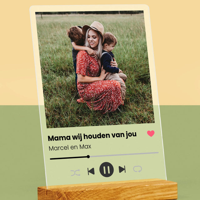 Foto En Handtekening: Mama Wij Houden Van Jou - Afdruk Op Acrylglas (Verticaal)
