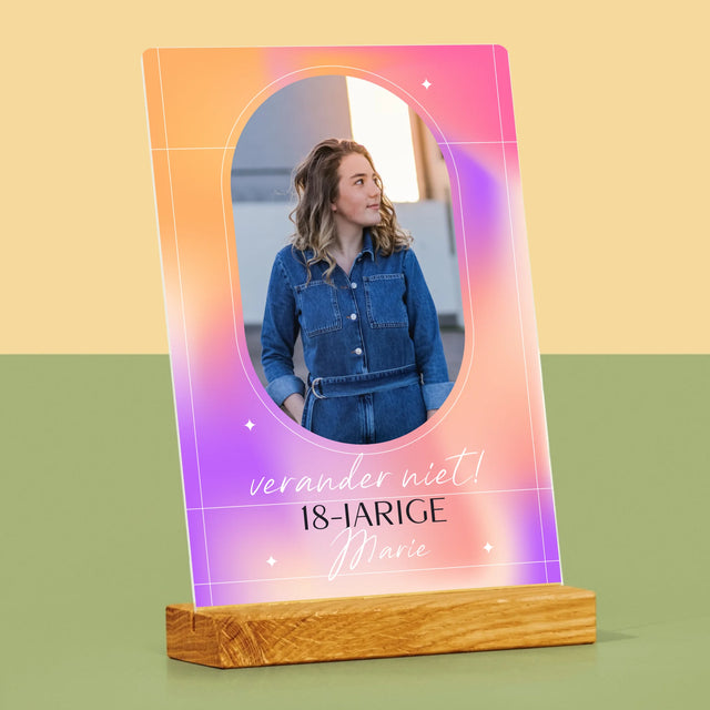 Foto En Handtekening: Verander Niet - Afdruk Op Acrylglas (Verticaal)