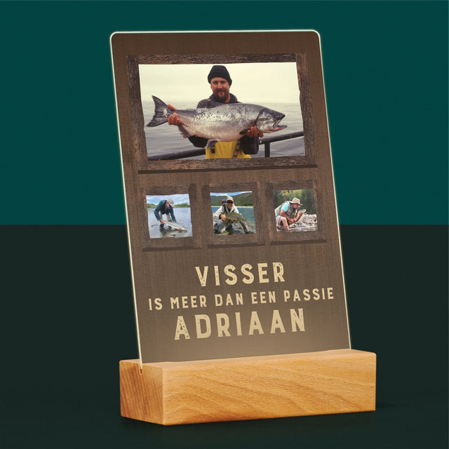 Fotocollage: Vissen Is Meer Dan Een Passie - Afdruk Op Acrylglas (Verticaal)