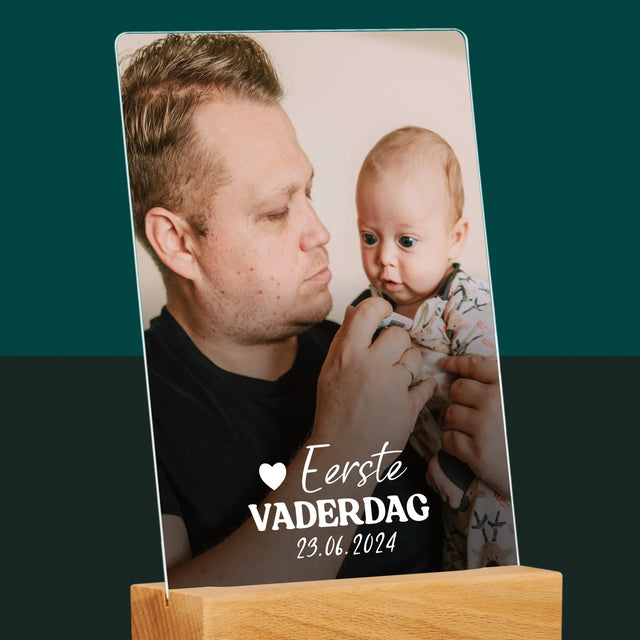 Foto En Handtekening: Eerste Vaderdag - Afdruk Op Acrylglas (Verticaal)