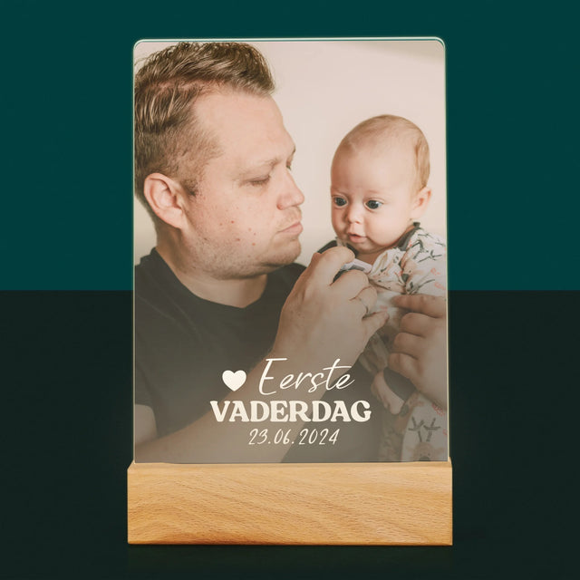 Foto En Handtekening: Eerste Vaderdag - Afdruk Op Acrylglas (Verticaal)