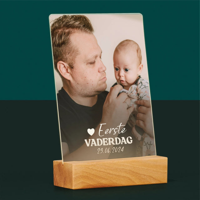 Foto En Handtekening: Eerste Vaderdag - Afdruk Op Acrylglas (Verticaal)