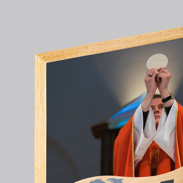 Foto En Handtekening: Priesterjubileum - Afdruk Op Hout (Verticaal)