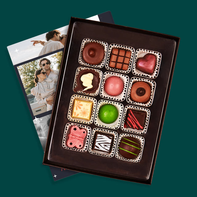 Fotocollage: To The Moon And Back - Pralines