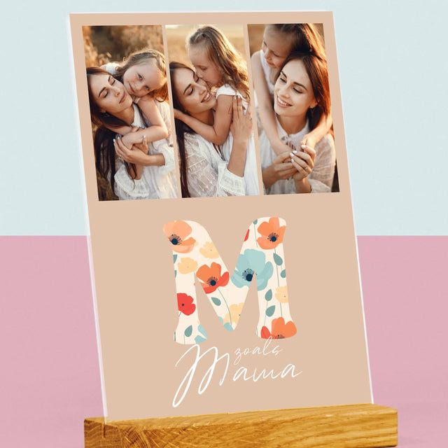 Fotocollage: M Zoals Mama - Afdruk Op Acrylglas (Verticaal)