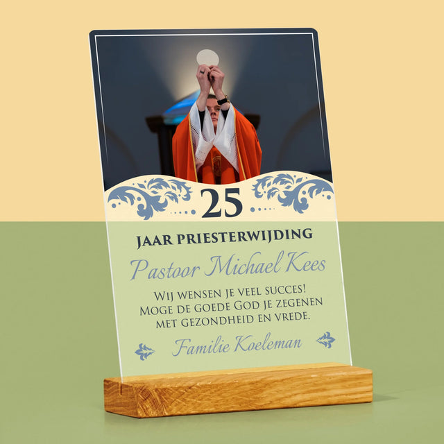 Foto En Handtekening: Priesterjubileum - Afdruk Op Acrylglas (Verticaal)