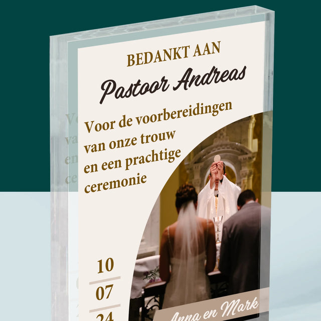 Foto En Handtekening: Bedankt Aan Priester, Trouw - Acryl Blok