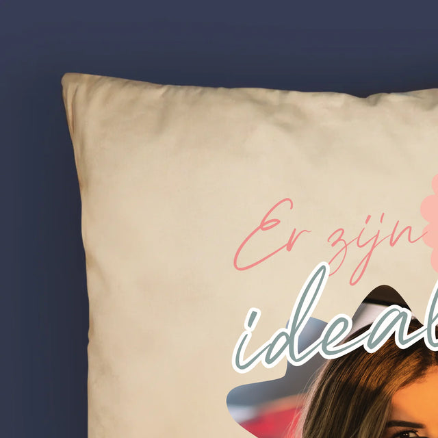 Foto En Handtekening: Er Zijn Geen Idealen - Kussen (Foto)