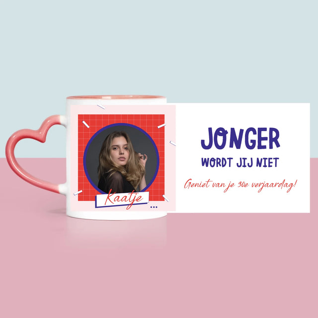 Foto En Handtekening: Jonger Wordt Jij Niet - Mok