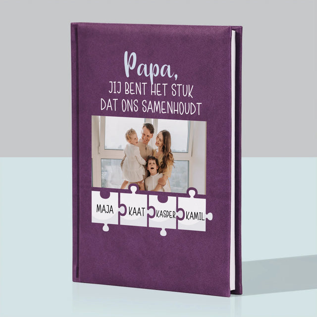 Foto En Handtekening: Papa, Jij Bent Het Stuk Dat Ons Samenhoudt - Notitieboek