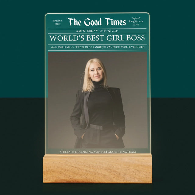 Omslag Van Tijdschrift: World’S Best Girl Boss - Afdruk Op Acrylglas (Verticaal)