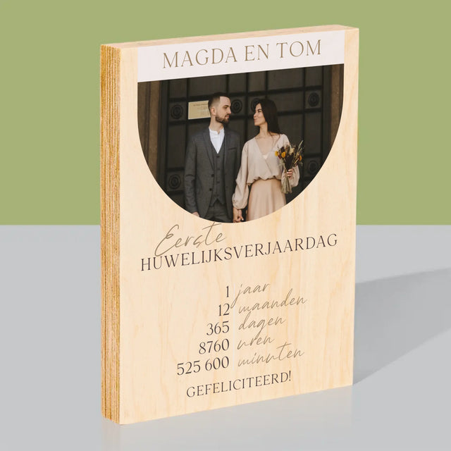 Foto En Handtekening: Eerste Huwelijksverjaardag - Afdruk Op Hout (Verticaal)