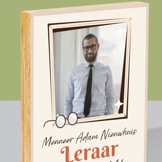 Foto En Handtekening: Leraar Met Klasse - Afdruk Op Hout (Verticaal)