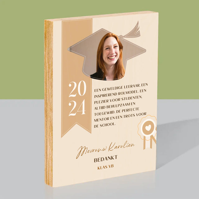 Foto En Handtekening: Diploma Voor De Leerkracht - Afdruk Op Hout (Verticaal)