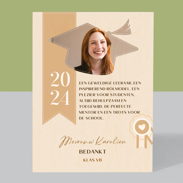 Foto En Handtekening: Diploma Voor De Leerkracht - Afdruk Op Hout (Verticaal)