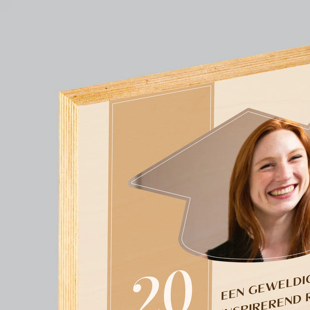 Foto En Handtekening: Diploma Voor De Leerkracht - Afdruk Op Hout (Verticaal)