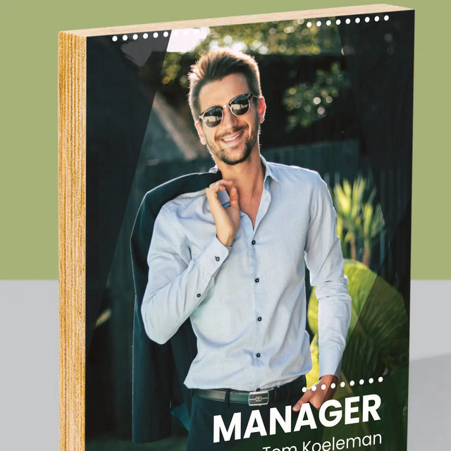 Foto En Handtekening: Menager - Afdruk Op Hout (Verticaal)