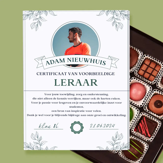 Foto En Handtekening: Certificaat Van Voorbeeldige Leraar - Pralines