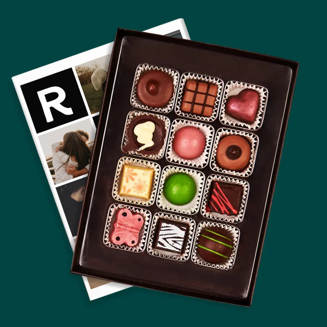 Fotocollage: Liefde Monogram Met Foto'S - Pralines
