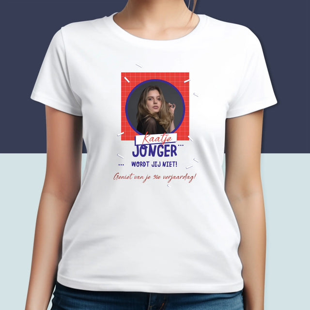 Foto En Handtekening: Jonger Wordt Jij Niet - T-Shirt Voor Dames