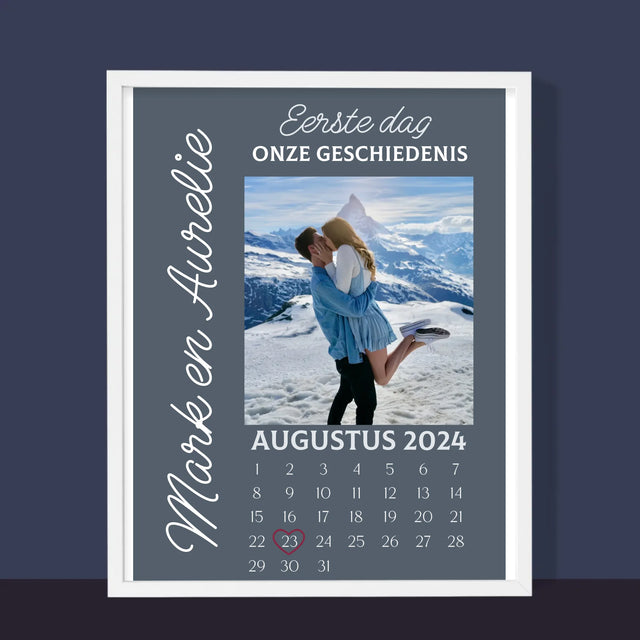 Foto En Handtekening: Eerste Dag Van Onze Geschiedenis - Afdruk Met Frame 30X40