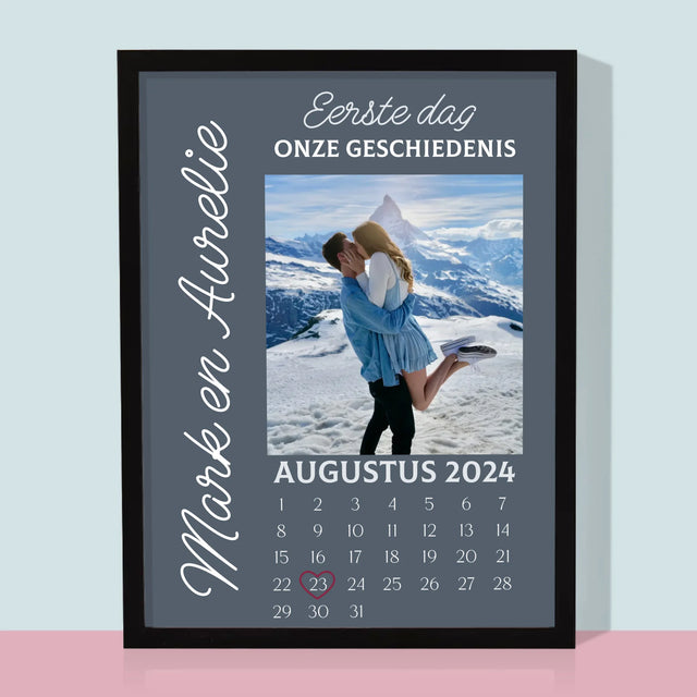 Foto En Handtekening: Eerste Dag Van Onze Geschiedenis - Afdruk Met Frame 30X40