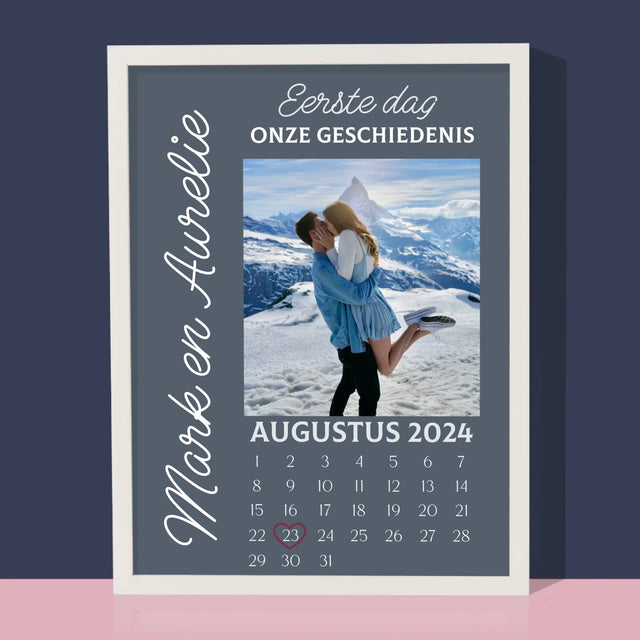 Foto En Handtekening: Eerste Dag Van Onze Geschiedenis - Afdruk Met Frame 30X40