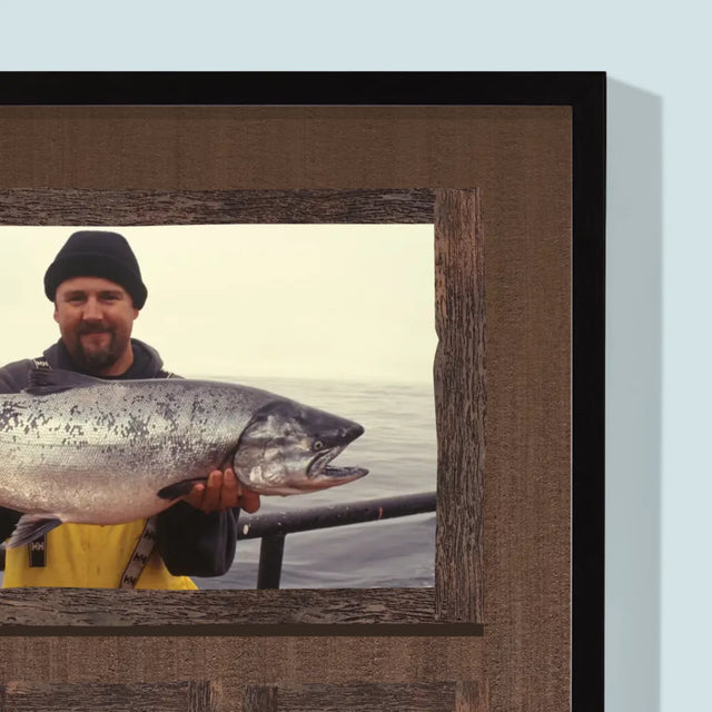 Fotocollage: Vissen Is Meer Dan Een Passie - Afdruk Met Frame 30X40