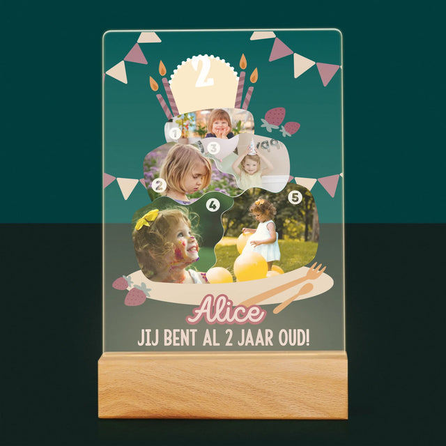 Vorm Van Foto'S: Verjaardagstaart - Afdruk Op Acrylglas (Verticaal)