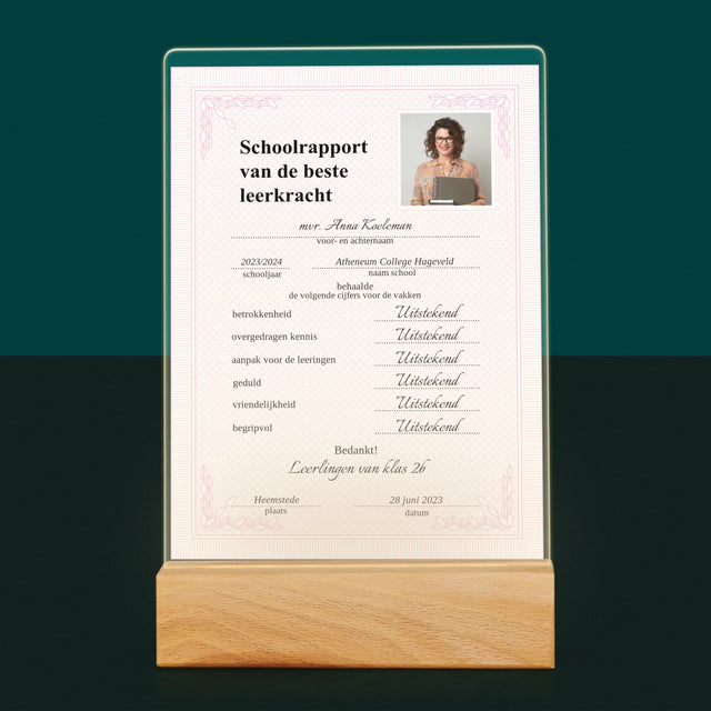 Foto En Handtekening: Schoolrapport Van De Beste Leerkracht - Afdruk Op Acrylglas (Verticaal)