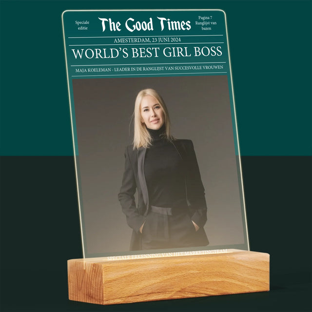 Omslag Van Tijdschrift: World’S Best Girl Boss - Afdruk Op Acrylglas (Verticaal)