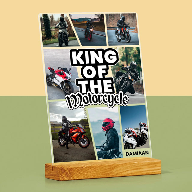 Fotocollage: King Of The Motorcycle - Afdruk Op Acrylglas (Verticaal)