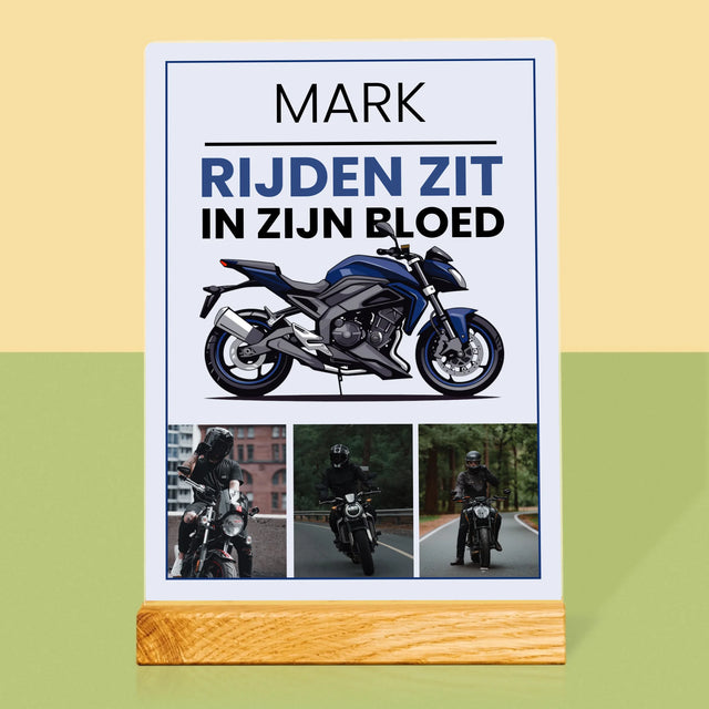 Fotocollage: Rijden Zit In Zijn Bloed - Afdruk Op Acrylglas (Verticaal)