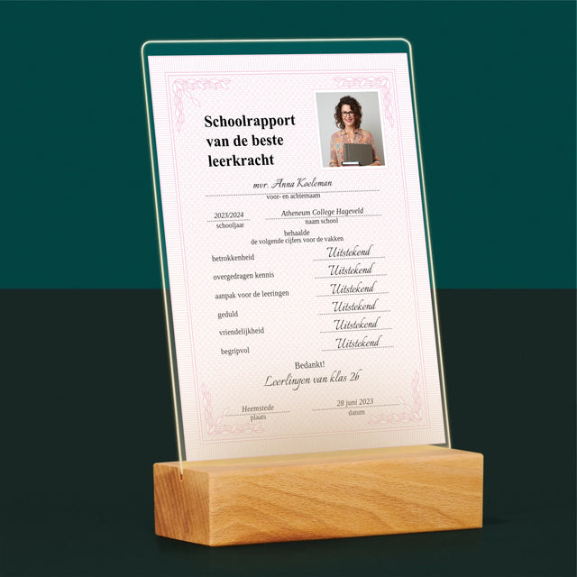 Foto En Handtekening: Schoolrapport Van De Beste Leerkracht - Afdruk Op Acrylglas (Verticaal)